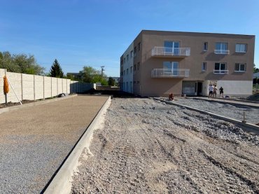 Stavíme podle plánu, dokončení stavby se blíží.