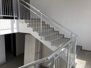 Stavíme podle plánu, dokončení stavby se blíží.